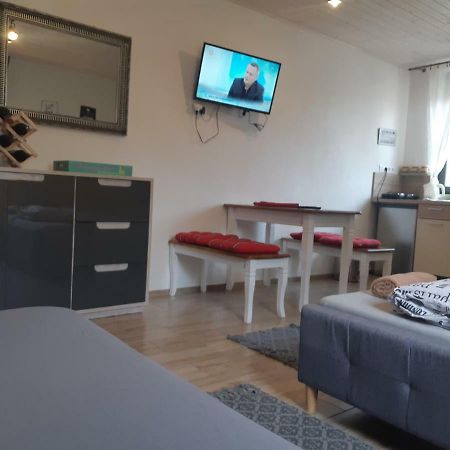 Pod Horou Apartment ชเตียฟนิซเก บาเน ภายนอก รูปภาพ