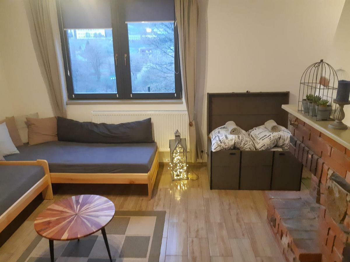 Pod Horou Apartment ชเตียฟนิซเก บาเน ภายนอก รูปภาพ